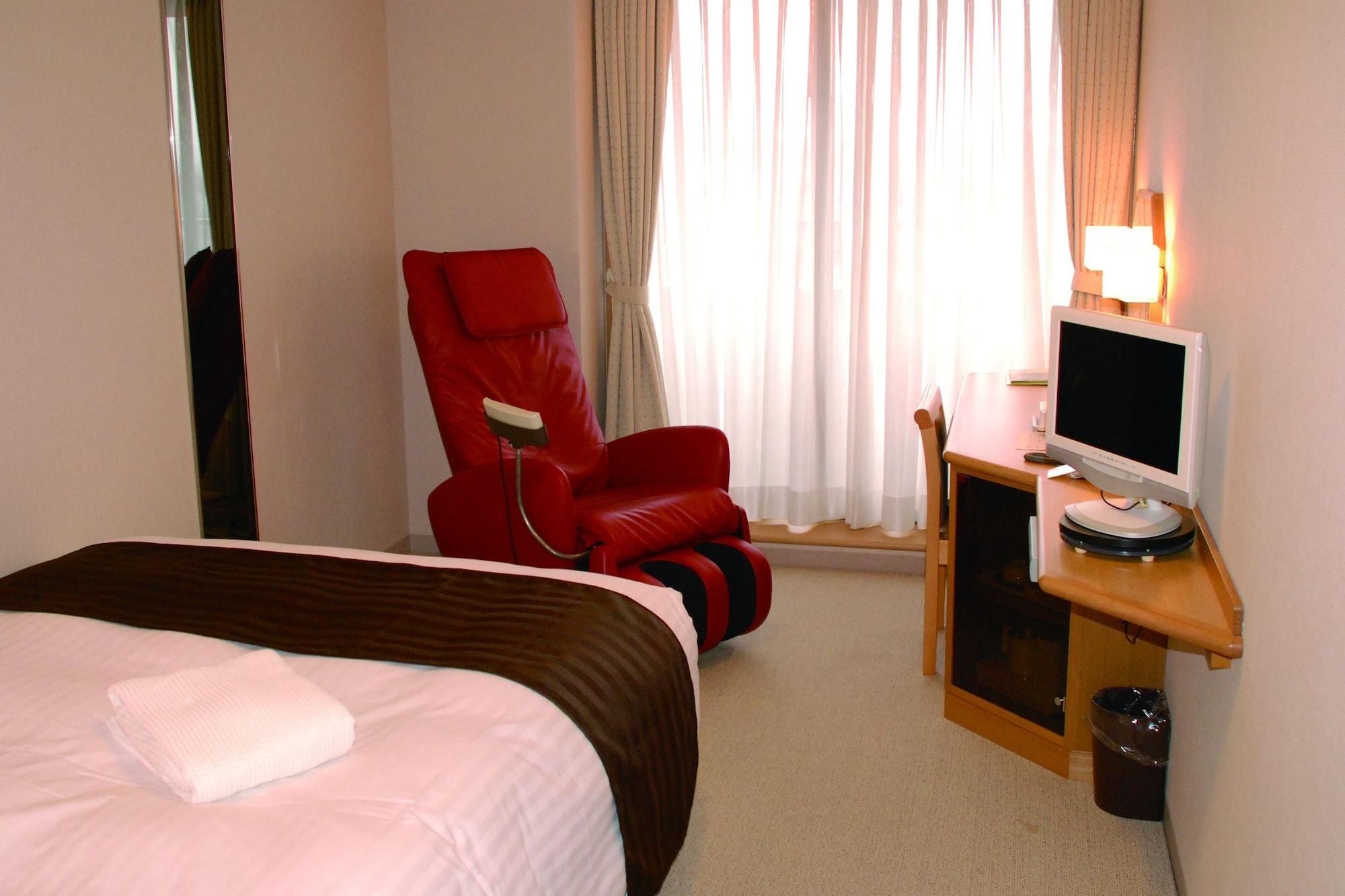 Hotel Plaza Annex Йокоте Екстериор снимка